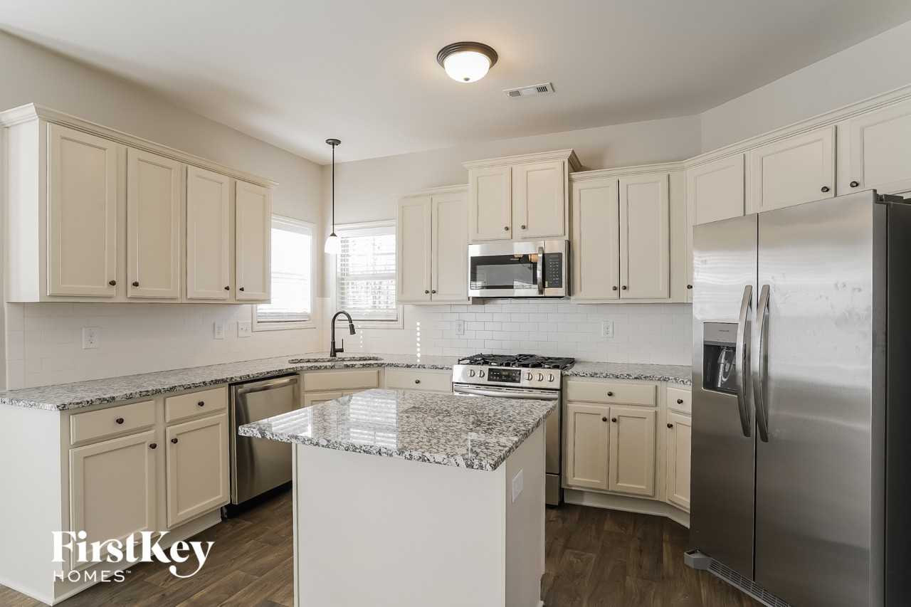 1255 Awenasa Dr - Photo 7 of 15