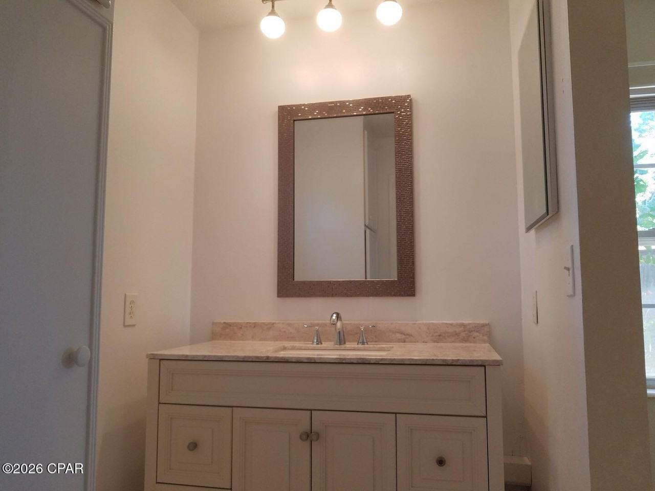 7220 Poinciana Dr - Photo 5 of 10