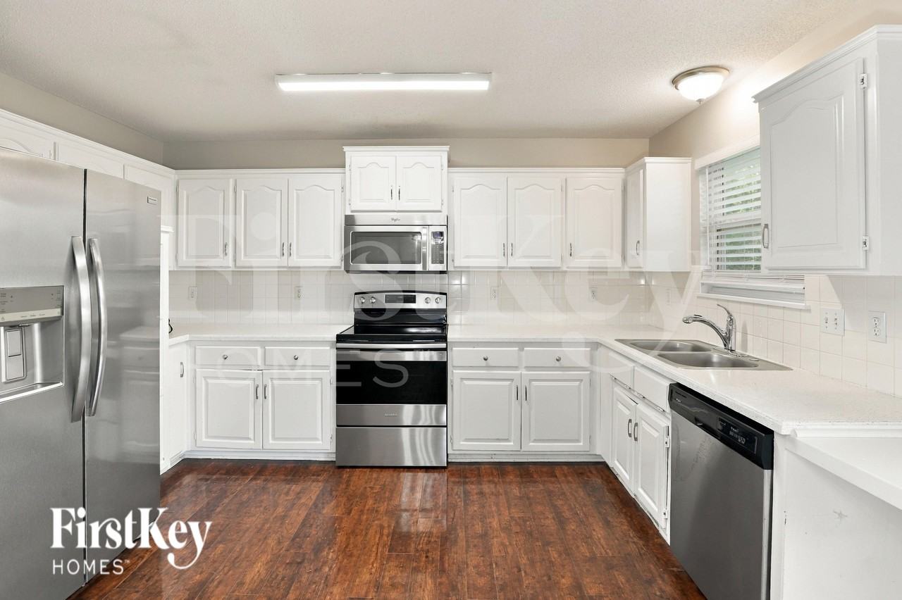11220 N Mcgee St - Photo 5 of 18