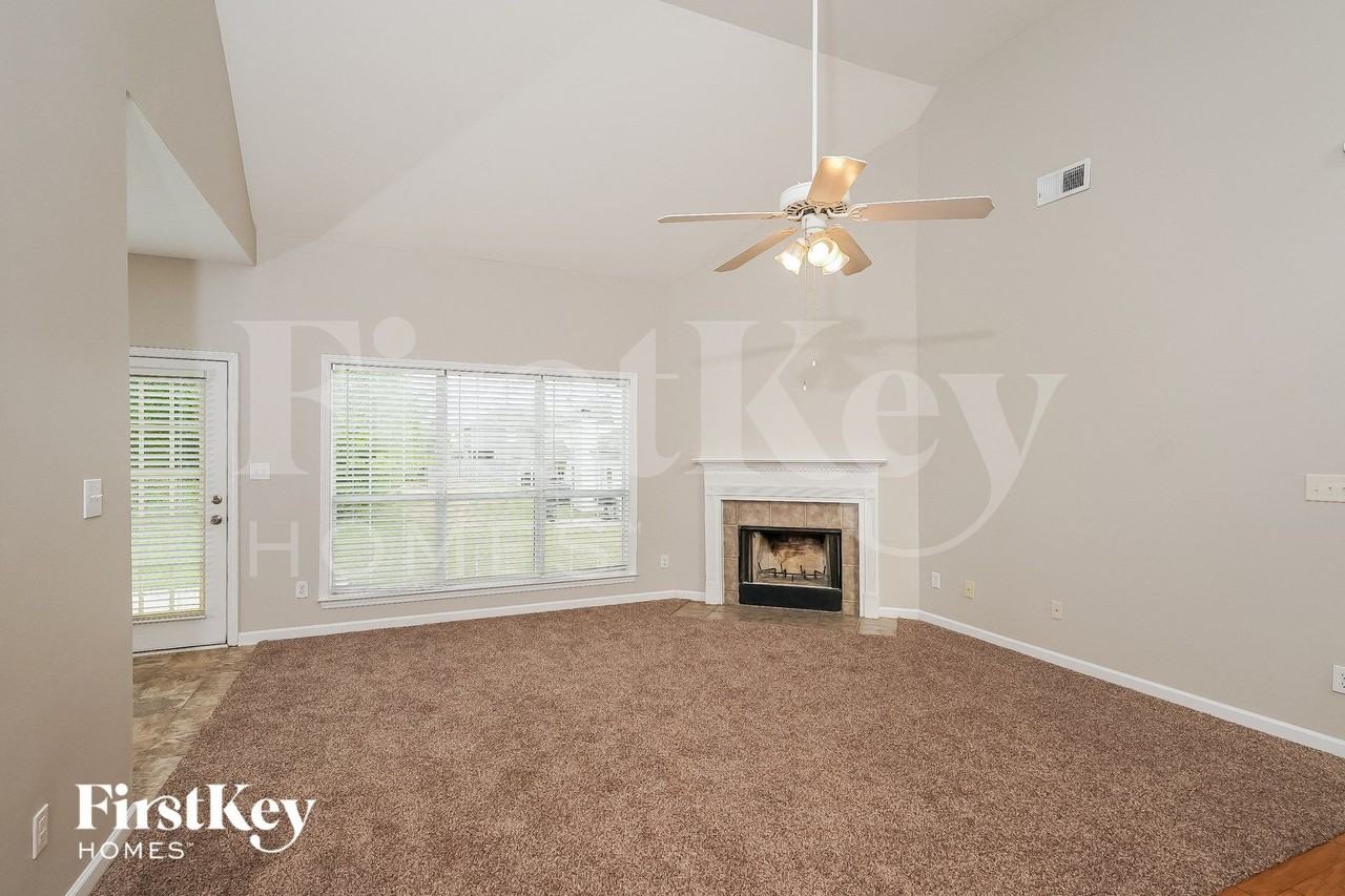 2534 Joey Adkins Dr - Photo 2 of 14