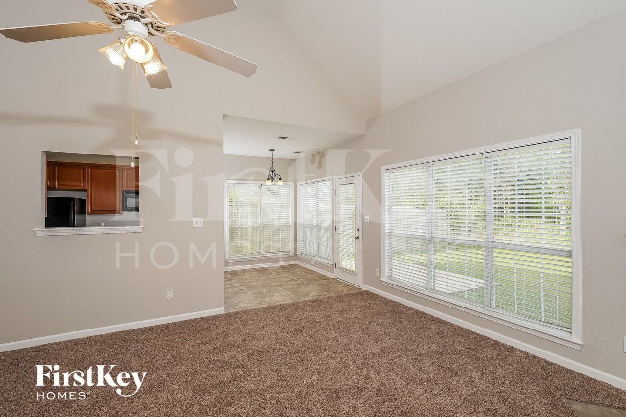 2534 Joey Adkins Dr - Photo 3 of 14