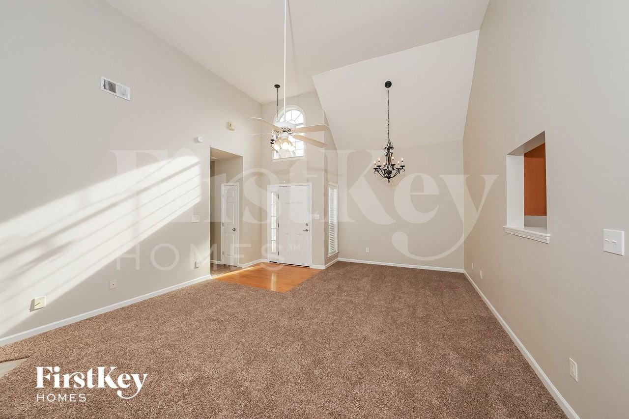 2534 Joey Adkins Dr - Photo 4 of 14