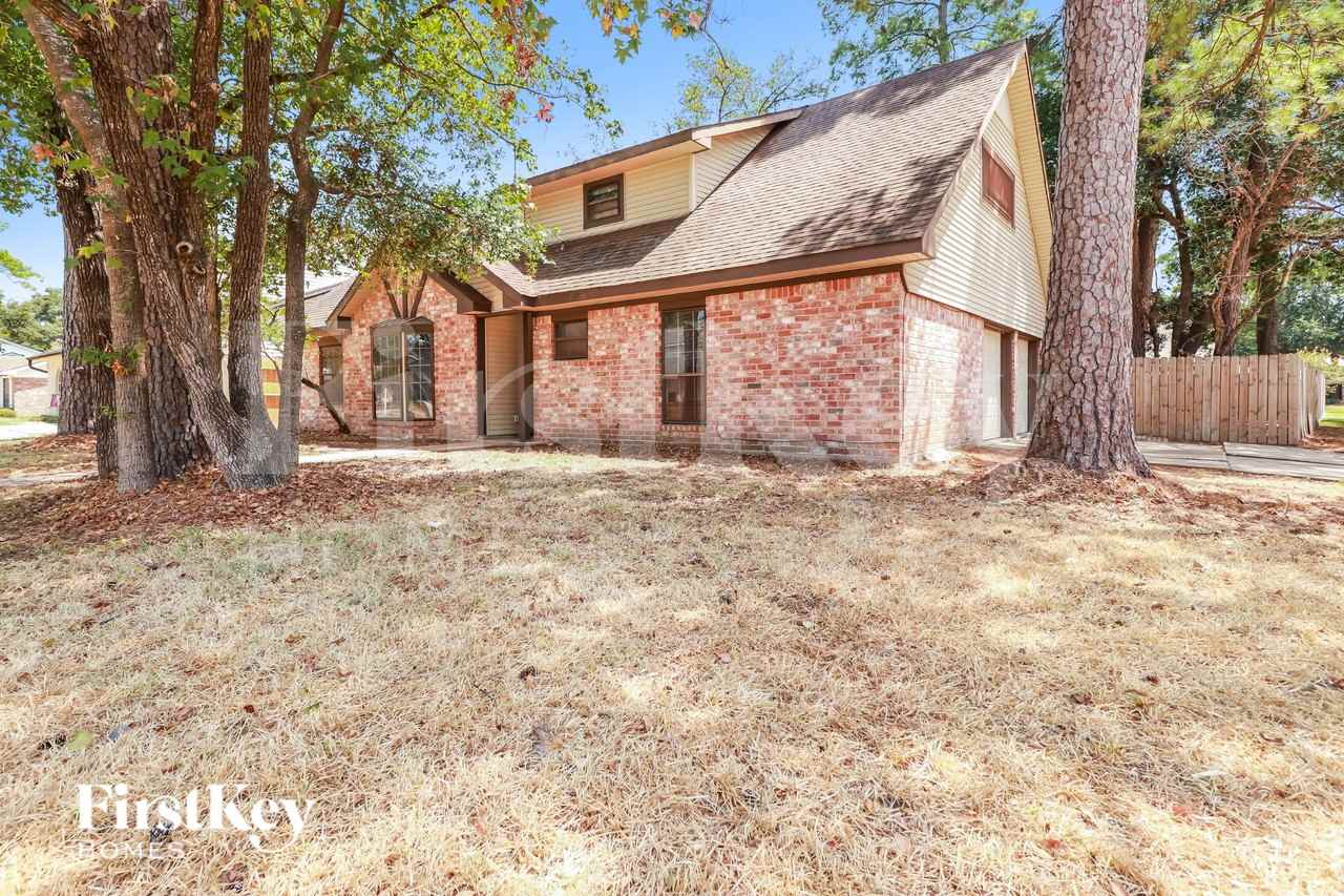 9727 John Bank Dr - Photo 2 of 16
