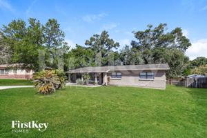 featured image of 3408 E Knollwood St