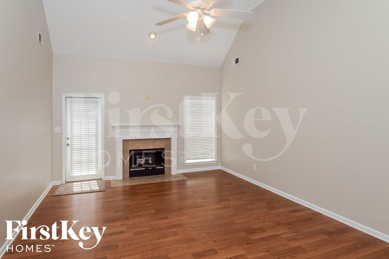 2234 Forest Lakes Ln - Photo 3 of 16