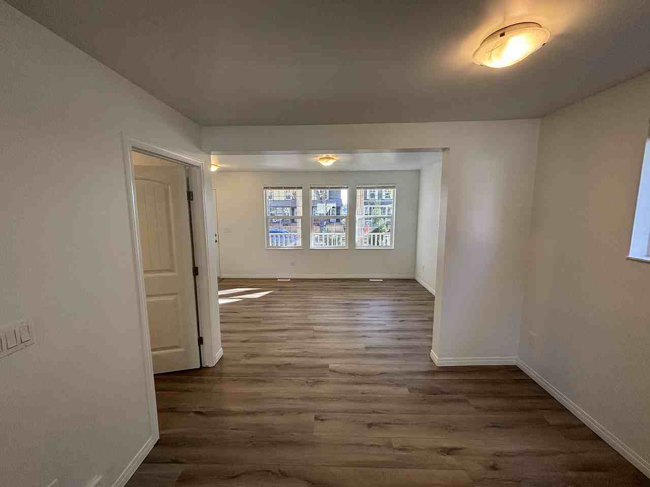 Highlands - 11208 51 ST NW Main - Photo 4 of 22