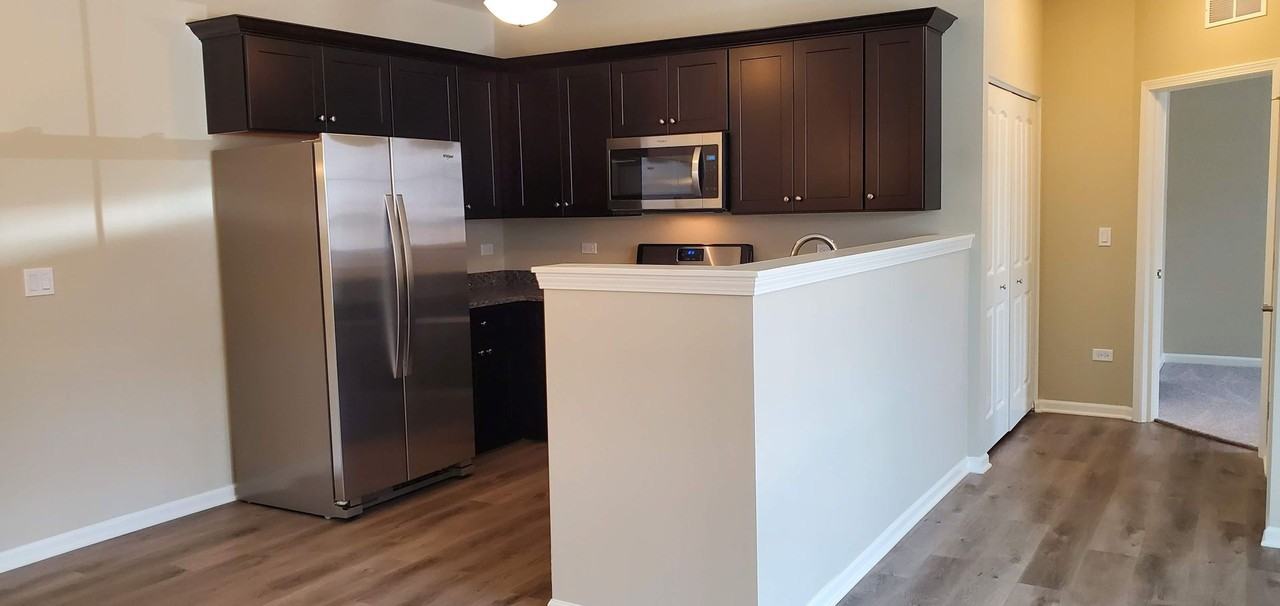 517 Timber Pointe Dr - Photo 4 of 12