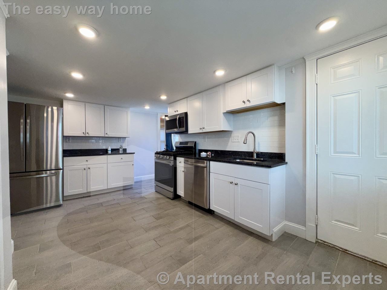 164 Charles St #1 - Photo 3 of 16