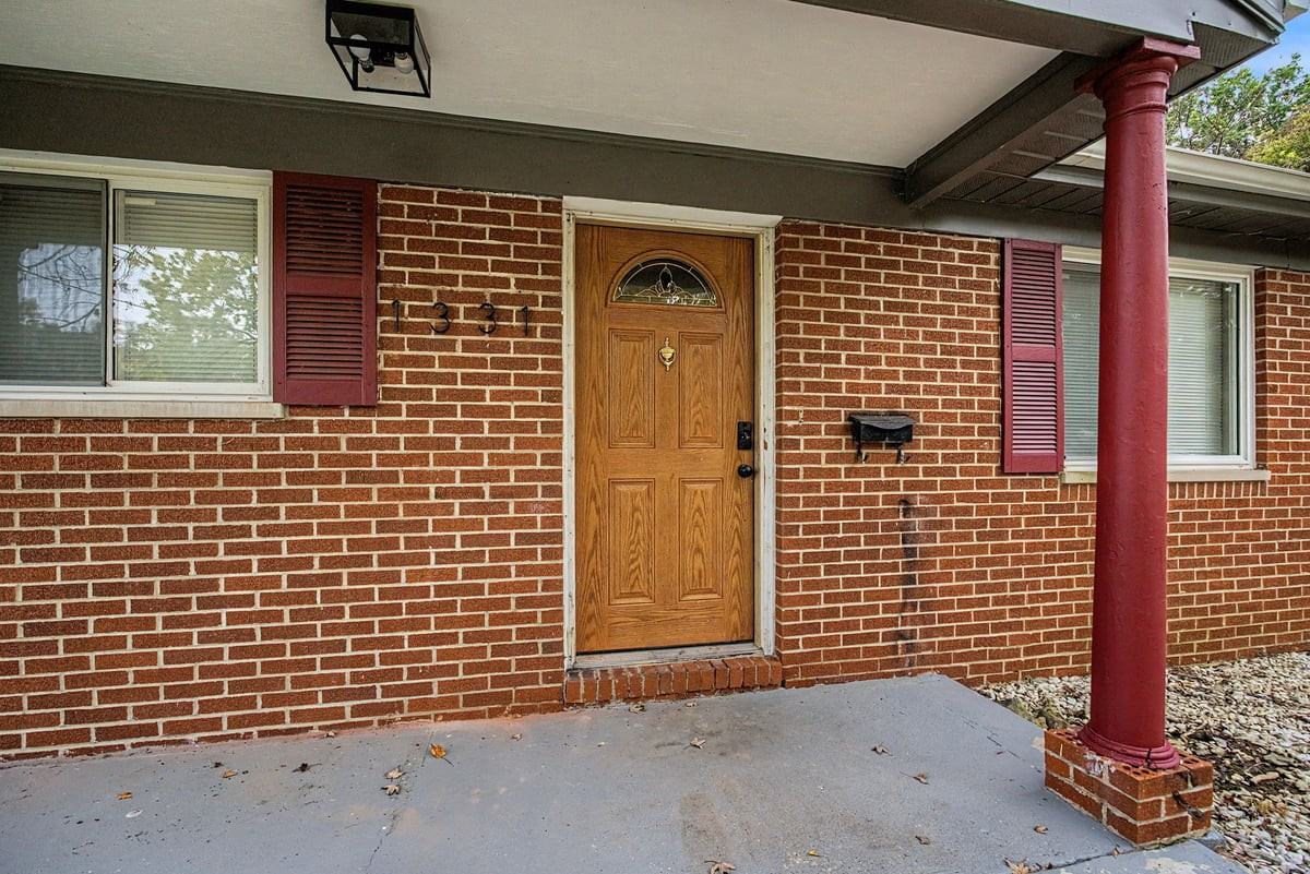 1331 Biloxi Dr - Photo 6 of 50