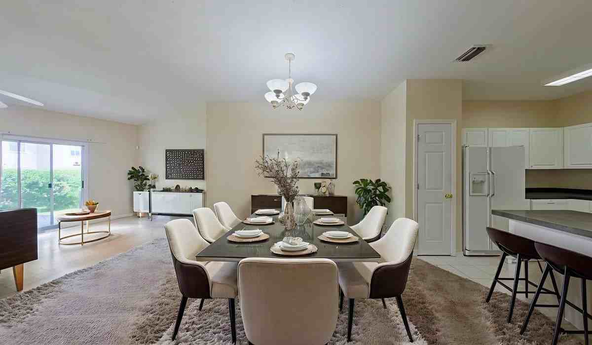 7244 Grimms Lndg - Photo 3 of 20