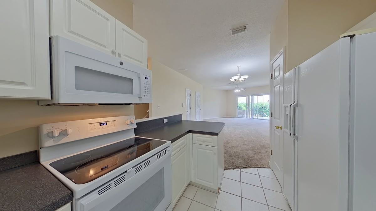 7244 Grimms Lndg - Photo 6 of 20