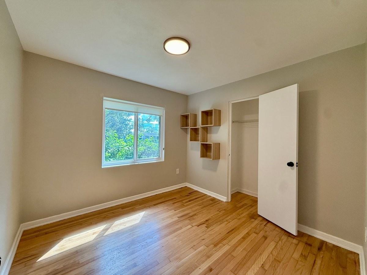 2515 Illinois St - Photo 6 of 26