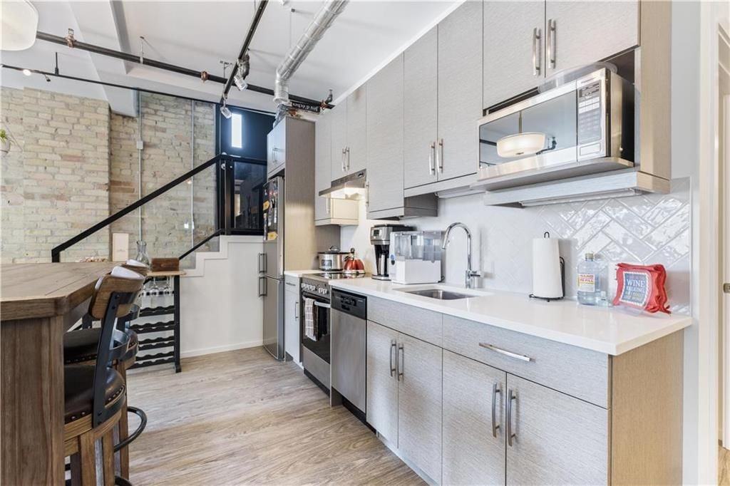 139 Market Avenue 505 - Photo 4 of 22