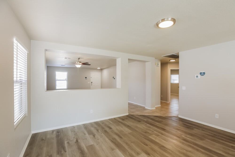 11771 W Windrose Ave - Photo 6 of 16