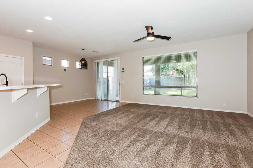 4716 E Cloudburst Dr - Photo 3 of 16