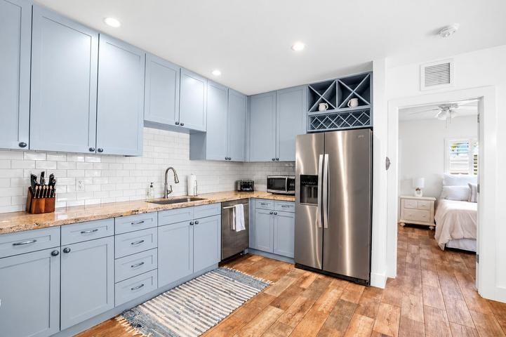 462 Tequesta Drive - Photo 3 of 20