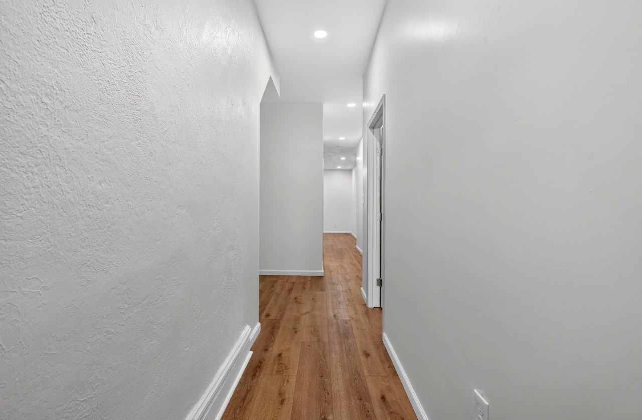 920 Bates St #1F - Photo 6 of 28