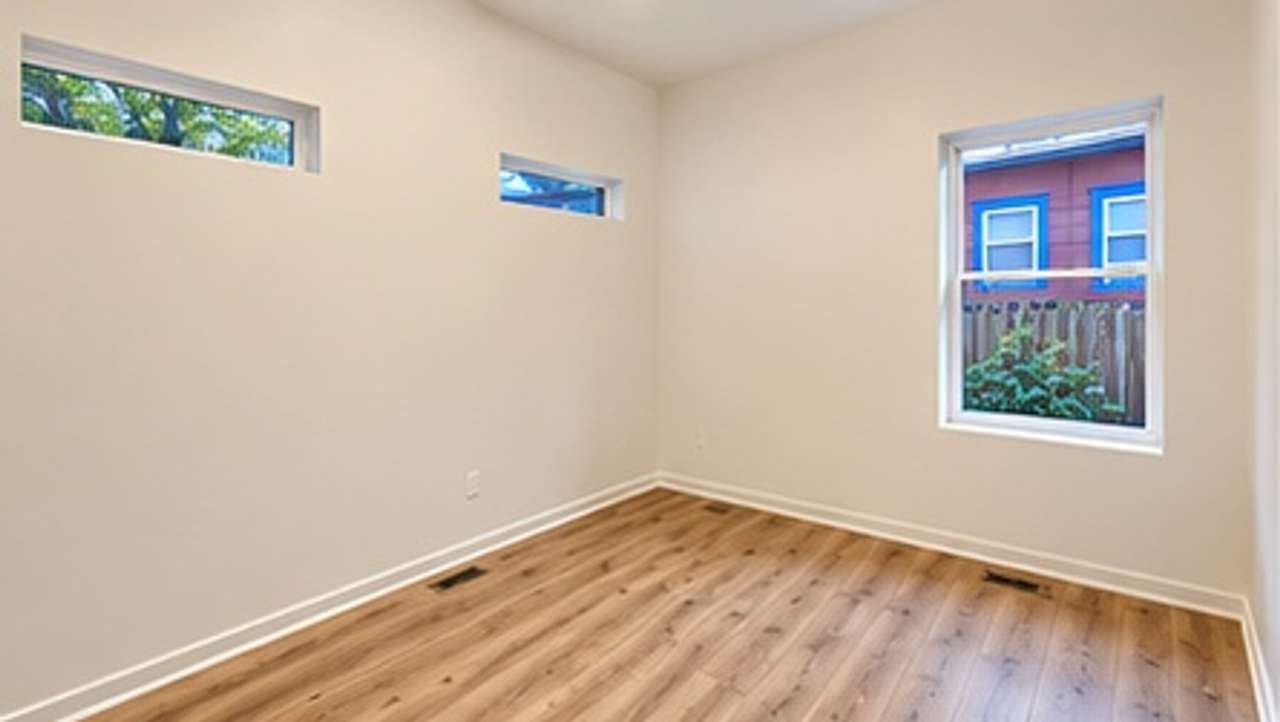 104 S Kansas St - Photo 4 of 7