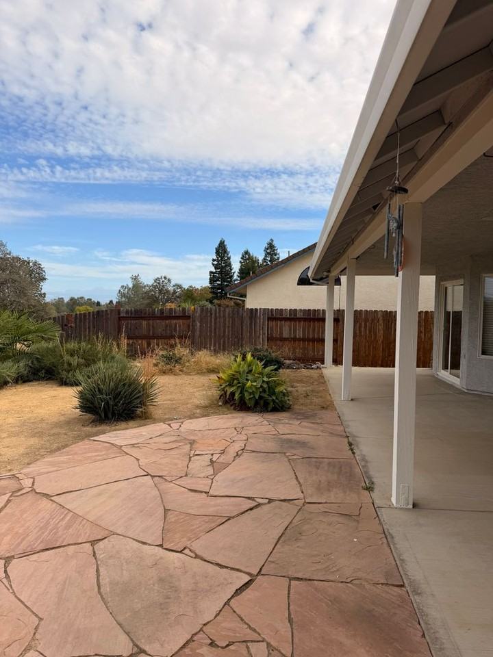 2790 Blue Bell Dr - Photo 6 of 26