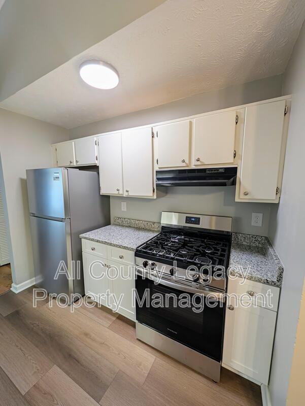 2155 Newbury Rd - Photo 4 of 13