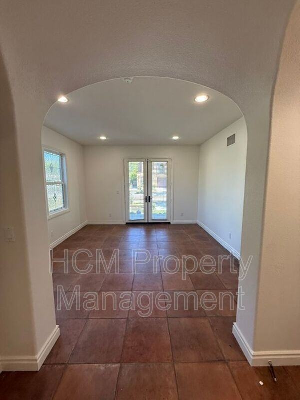 67 Sanctuary - Photo 7 of 47
