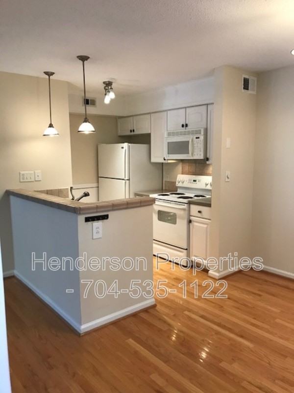 419 W 8th St #58 - Photo 7 of 19