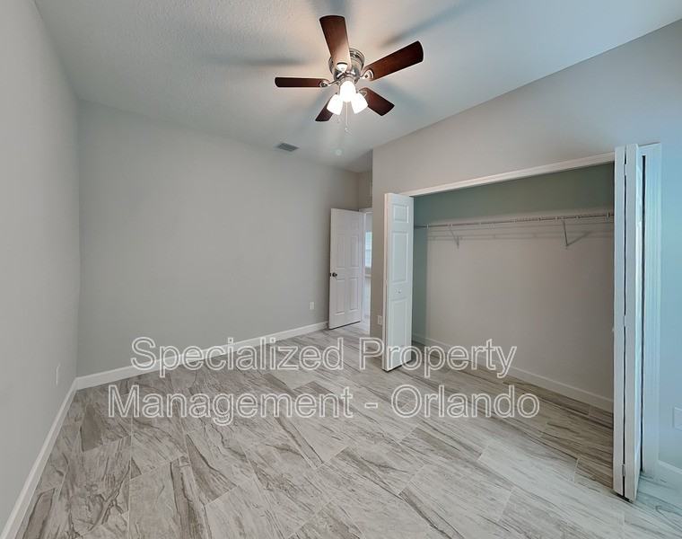 1002 Dampierre Ct #B - Photo 7 of 16