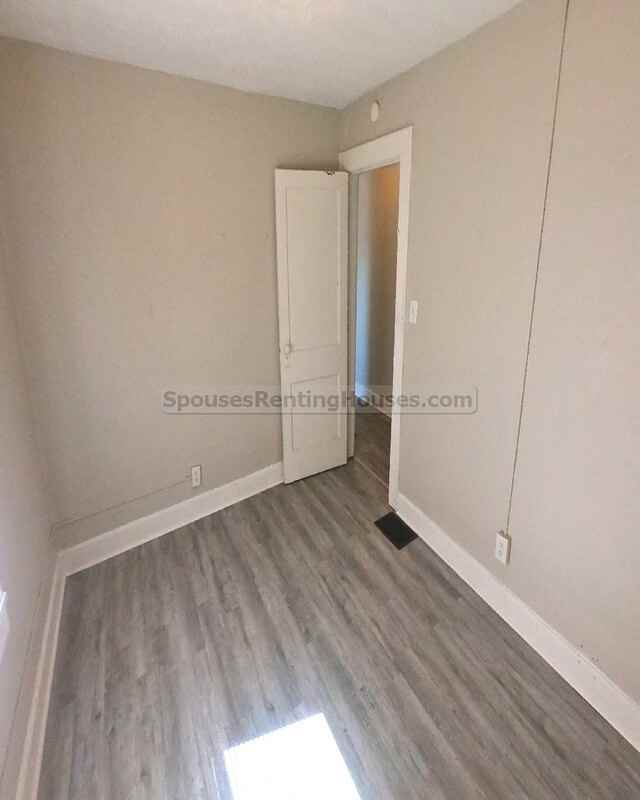 3554 N Capitol Ave - Photo 4 of 15