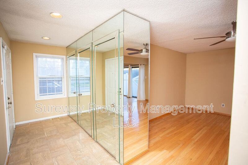 201 Society Hill Blvd - Photo 3 of 34