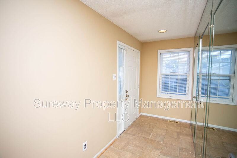201 Society Hill Blvd - Photo 4 of 34