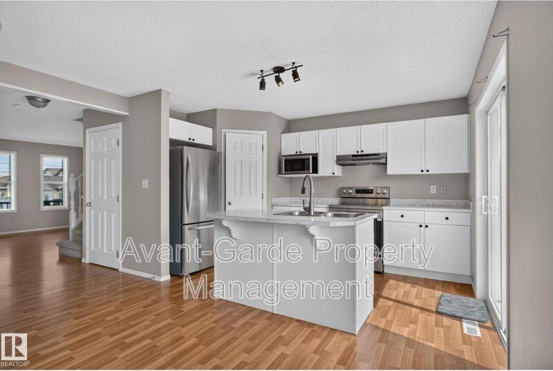 8923 173 Ave Nw - Photo 7 of 15