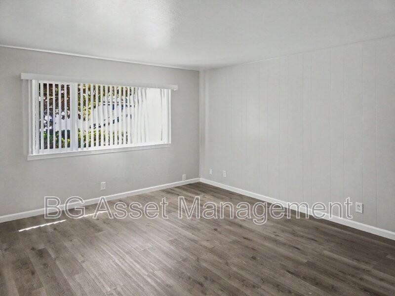 1691 Hayes St - Photo 6 of 16