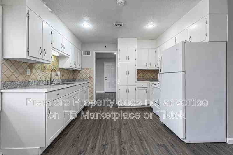 7607 E 110th St - Photo 3 of 16