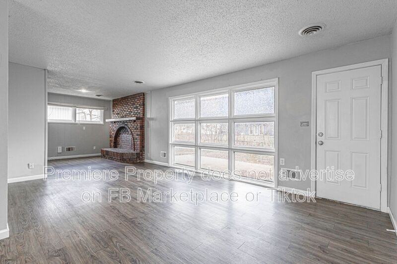 7607 E 110th St - Photo 7 of 16