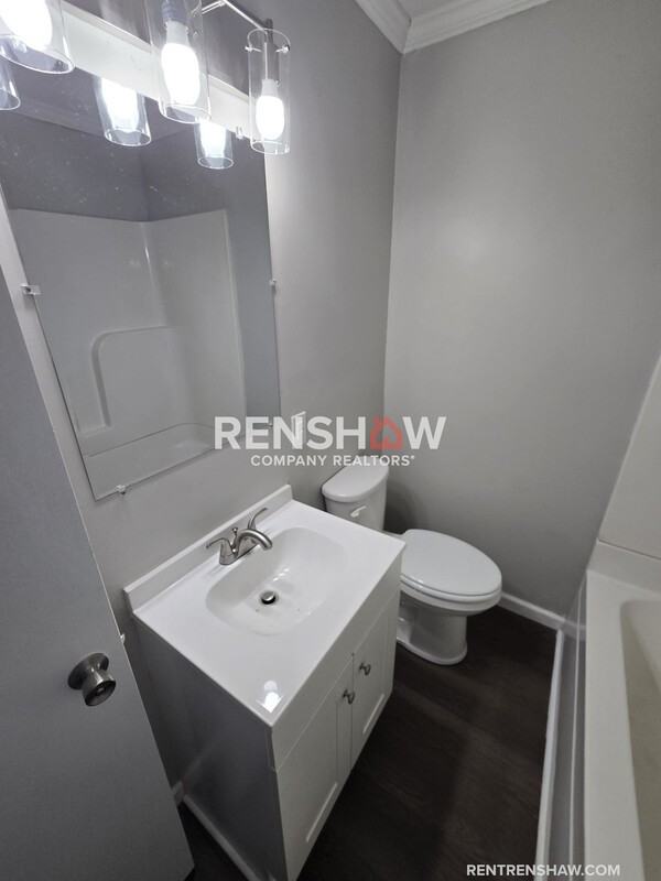 207 S Cox St - Photo 6 of 12