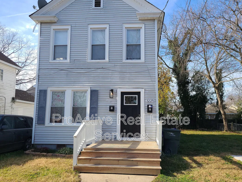 3225 Lyons Ave - Photo 2 of 12