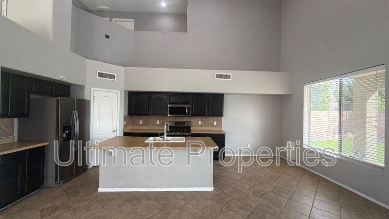 3439 N 126th Dr - Photo 3 of 16
