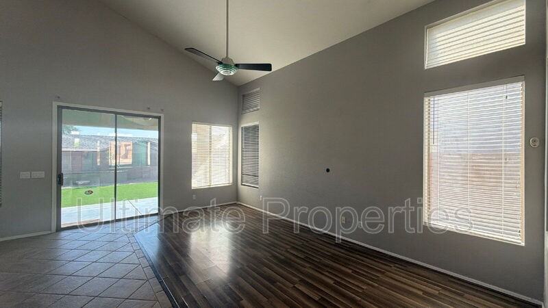 3439 N 126th Dr - Photo 4 of 16