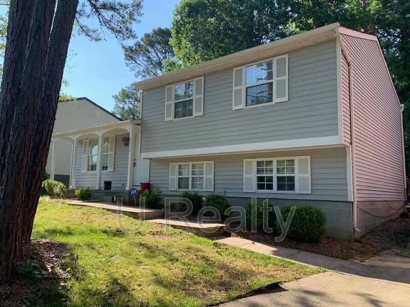 3228 Winchelsea Dr - Photo 2 of 6
