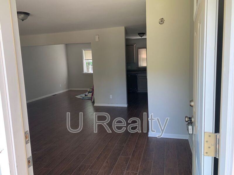 3228 Winchelsea Dr - Photo 5 of 6