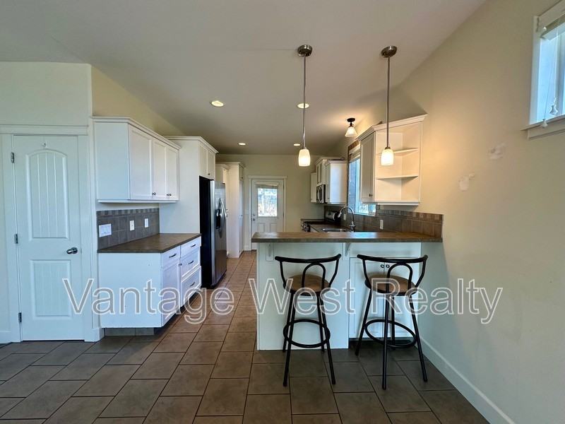 2810A Glenway Crt - Photo 7 of 33