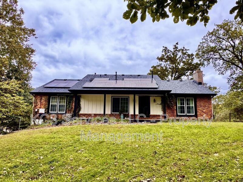 4311 Nw 80th Ter - Photo 3 of 45