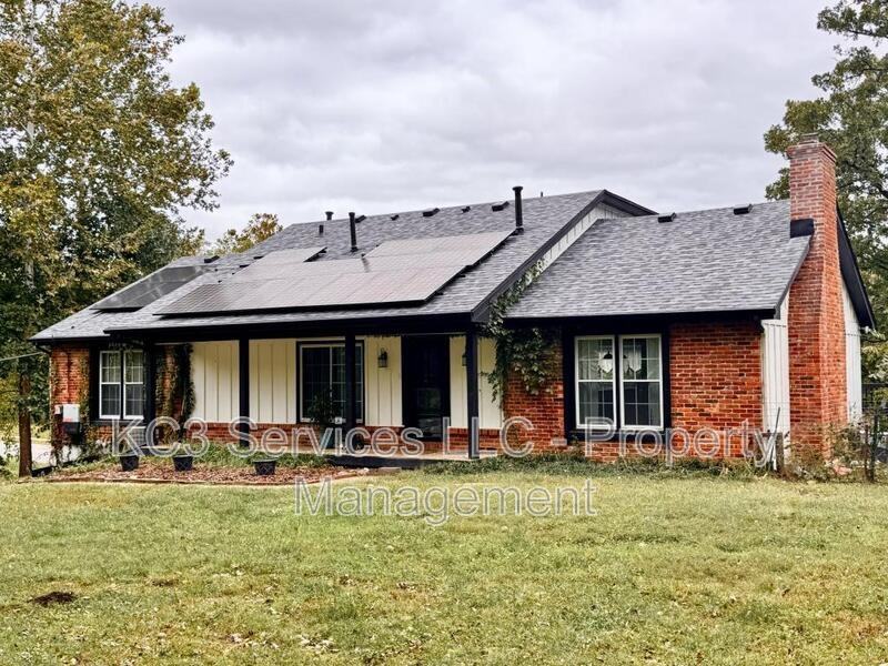 4311 Nw 80th Ter - Photo 6 of 45