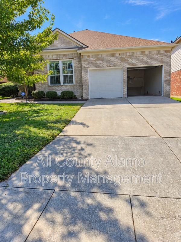 626 Rexton Ln - Photo 3 of 36