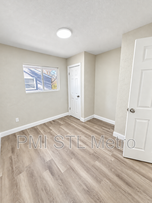 127 Brigadoon Cir - Photo 4 of 9