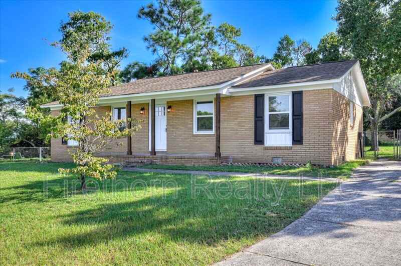 2833 Glenn Hills Cir - Photo 2 of 29