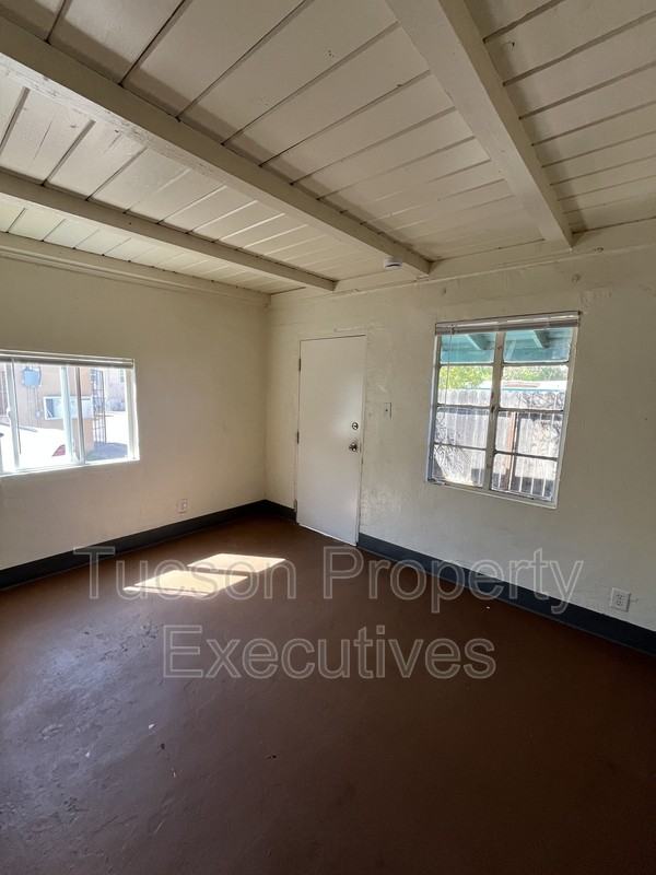 3168 E Benson Hwy - Photo 3 of 11
