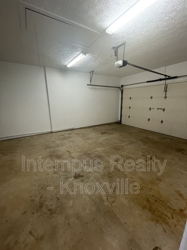 4444 Broadmeadow Way - Photo 6 of 21