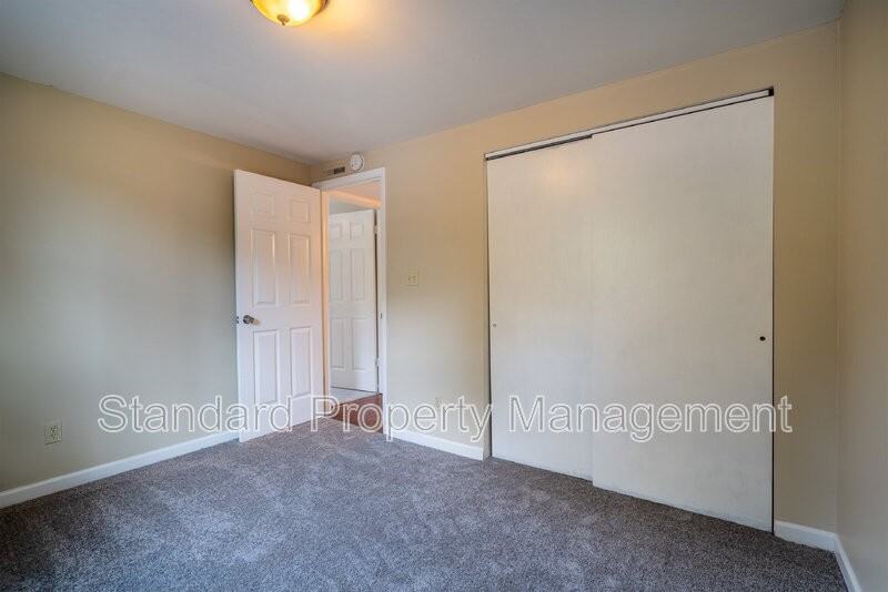 576 Taunton Pl #6 - Photo 6 of 6