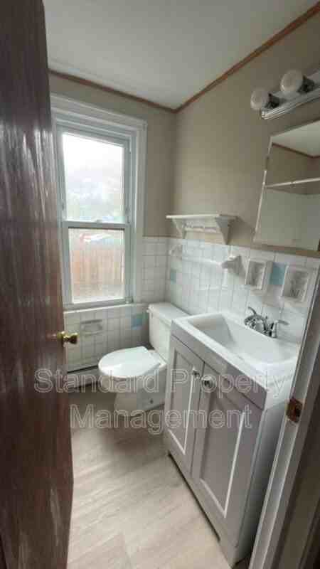 2629 Elmwood Ave #4 - Photo 7 of 8